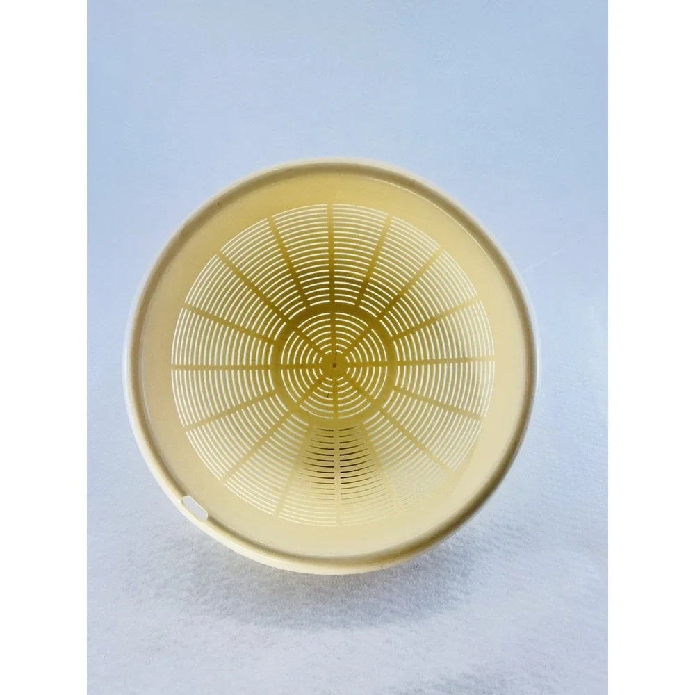 Vintage Plastic Colander Strainer Bowl 11